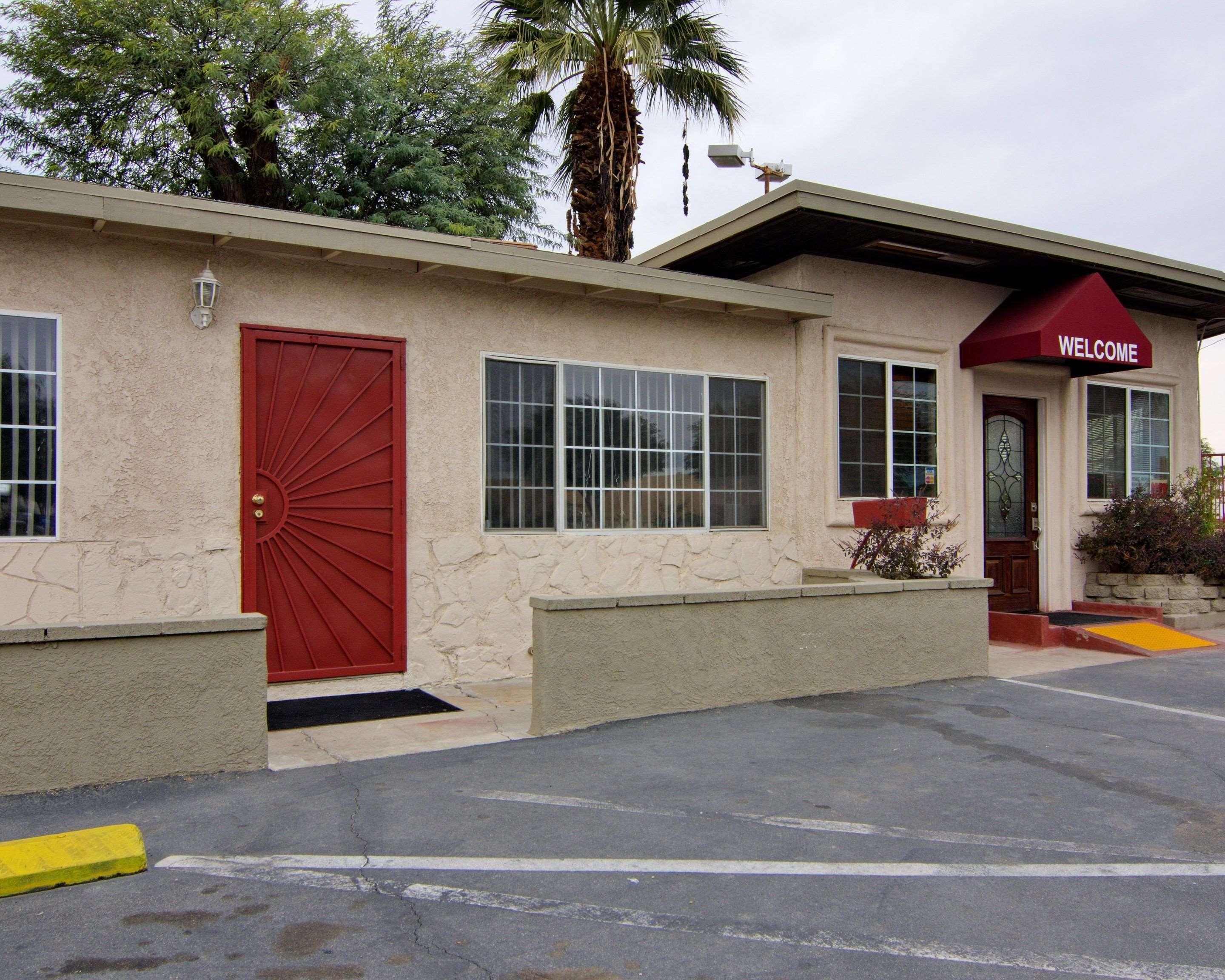 Rodeway Inn Near Coachella Indio Exteriör bild